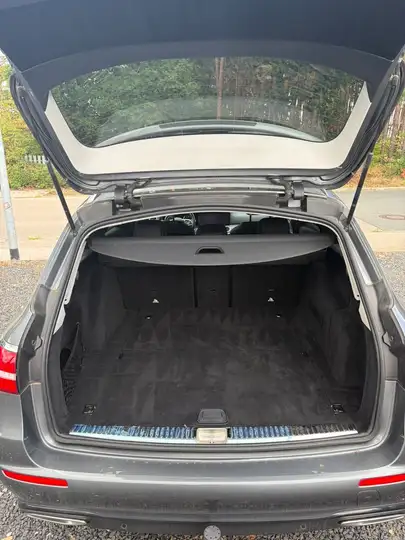 Mercedes-Benz E 50 AMG E 200 (213.242) – Foto 9