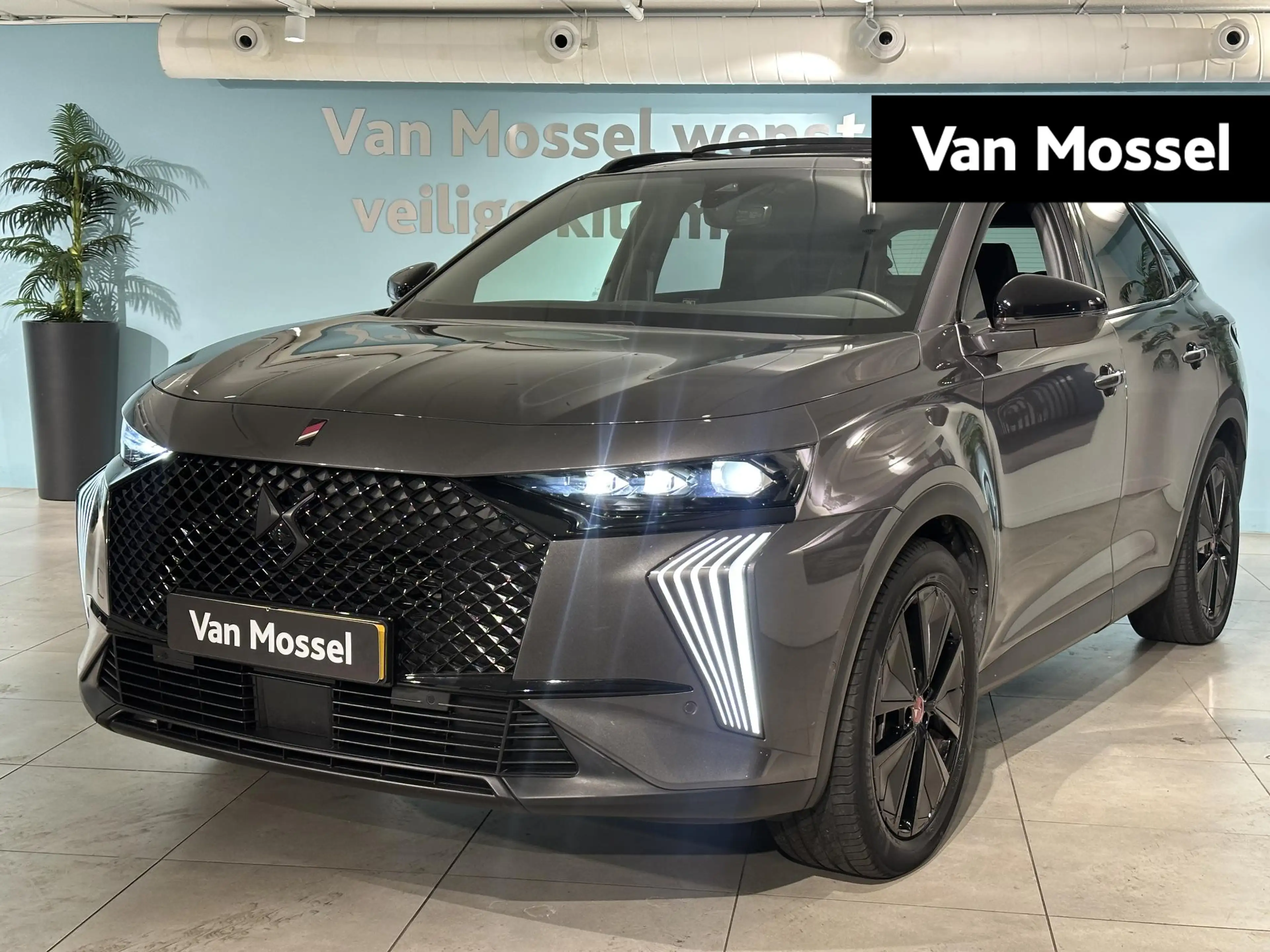 DS Automobiles DS 7 E-Tense 300 4x4 Performance Line+ | 360° Camera |