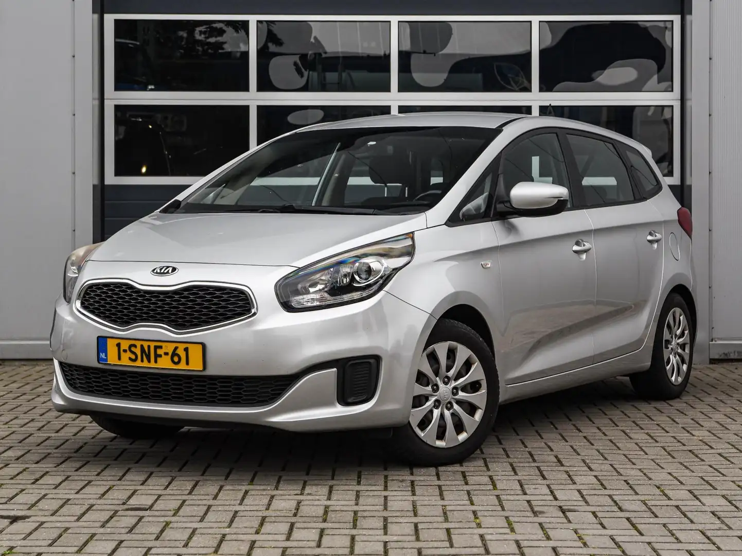 Kia Carens 1.6 GDi ComfortLine | 7-zits | Navi | Camera | Cli Gris - 1