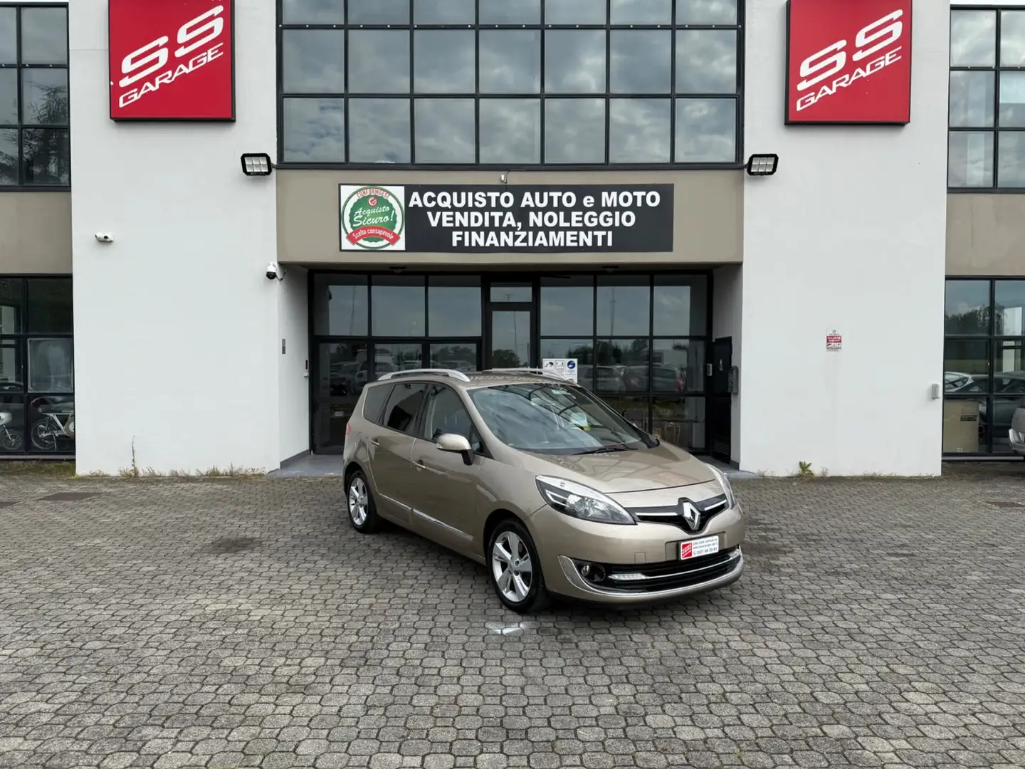 Renault Scenic Scénic XMod 1.5 dCi 110CV Wave Bronzová - 1
