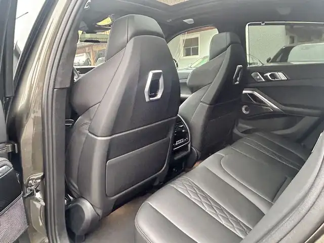 BMW X6 30d xDrive M SPORT *PANO*HUD*SITZKL*B&W*AHK*22 Ansicht 14