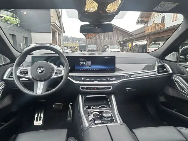 BMW X6 30d xDrive M SPORT *PANO*HUD*SITZKL*B&W*AHK*22 Ansicht 10