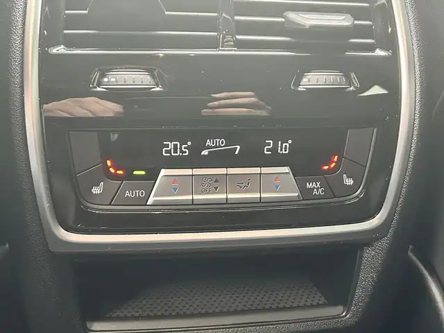 BMW X6 30d xDrive M SPORT *PANO*HUD*SITZKL*B&W*AHK*22 Ansicht 18