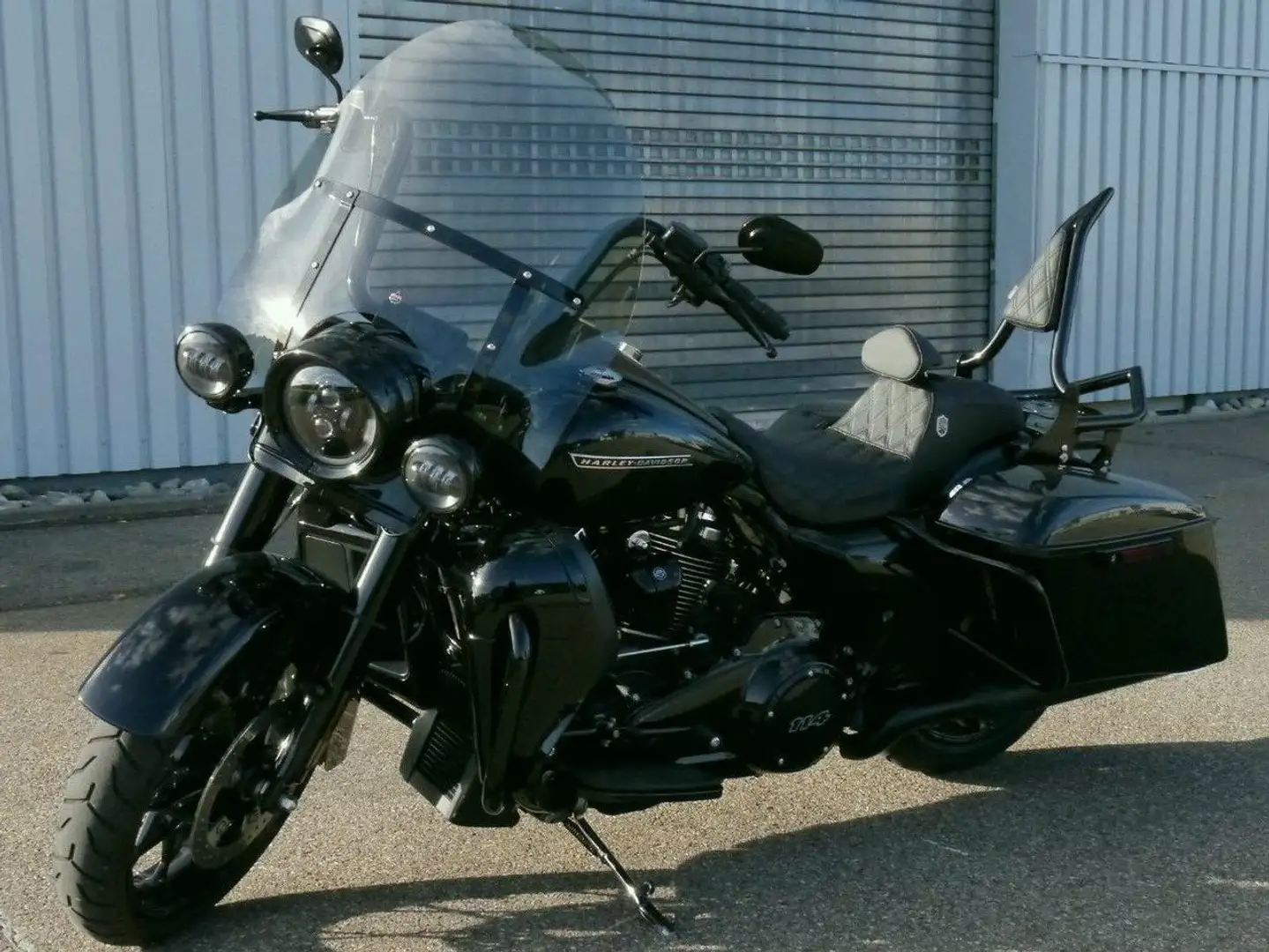 Harley-Davidson Road King Special Schwarz - 2