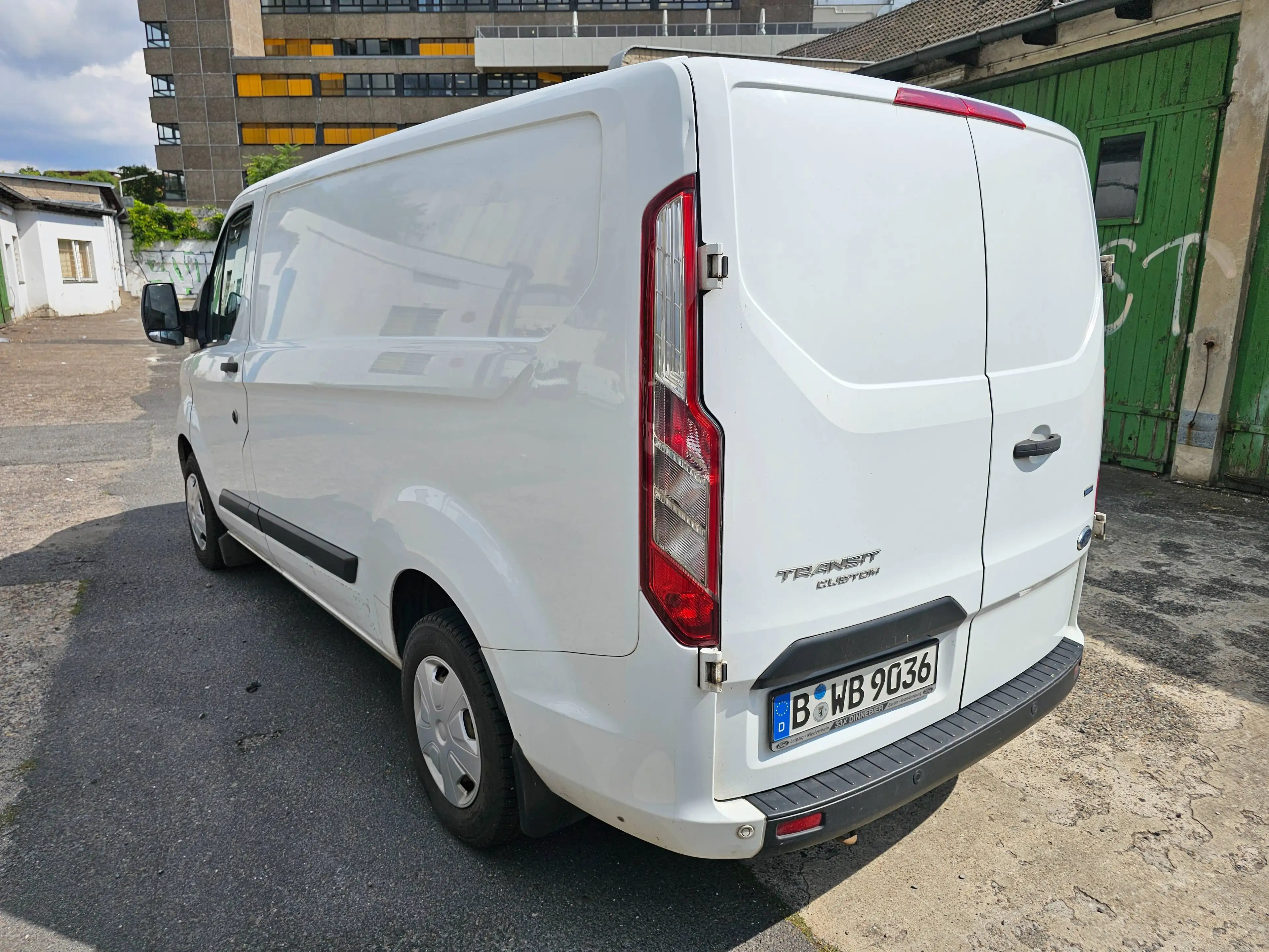 Ford Transit Custom 300 L1 Trend — photo 3