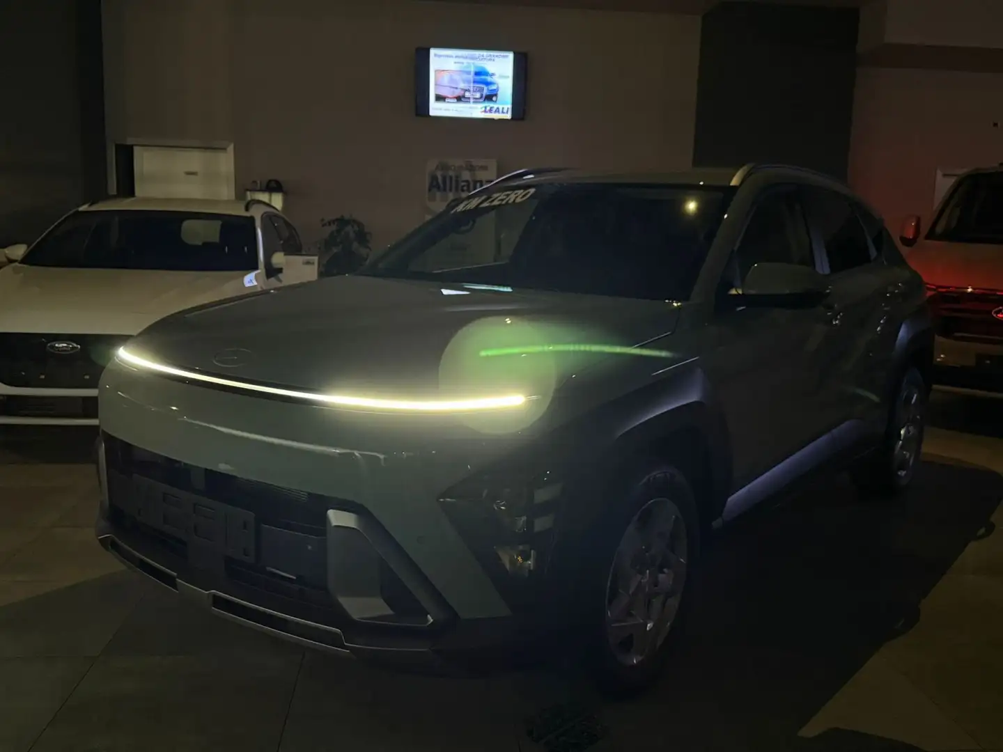 Hyundai KONA Kona 5p  1.0 T-GDI 100cv 6m  Business Grün - 2