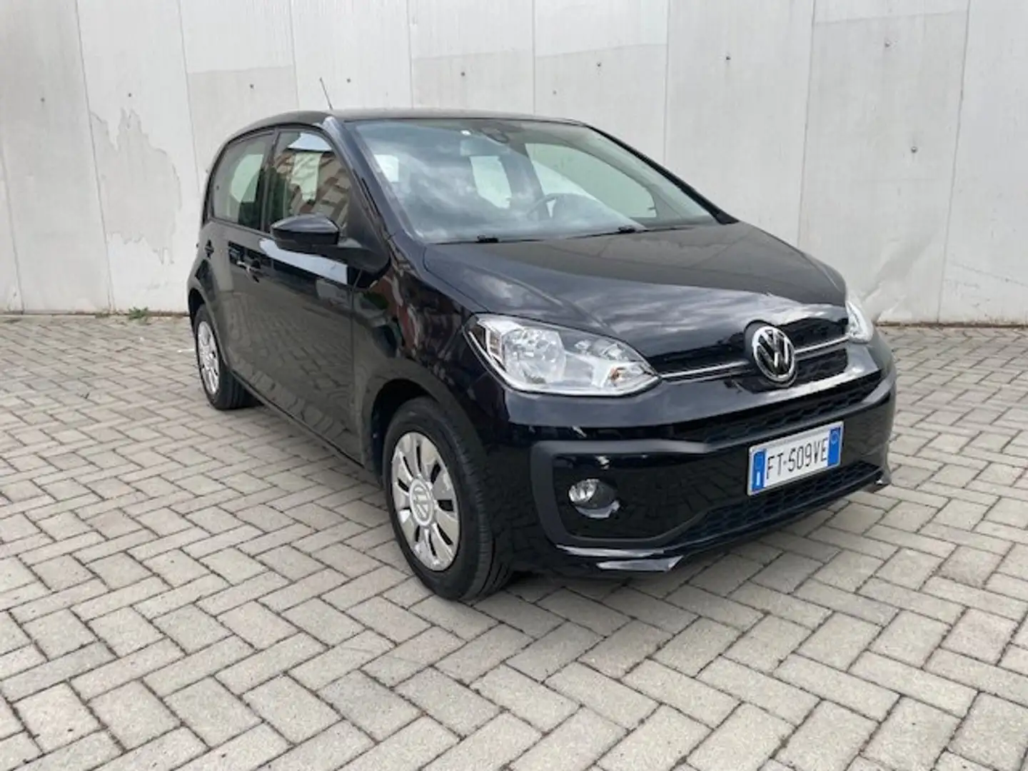 Volkswagen up! up! 5p 2017 5pt. 1.0 Move 60cv Uniproprietario Noir - 1