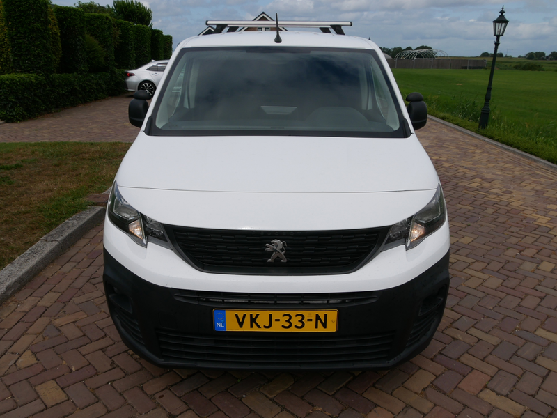 Peugeot Partner 1.5 BlueHDI Premium 2021 AC — photo 2