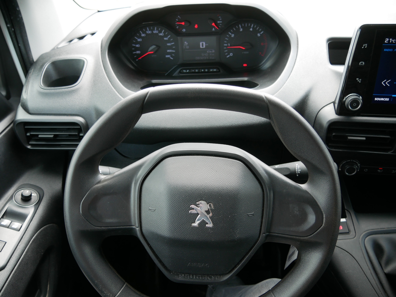Peugeot Partner 1.5 BlueHDI Premium 2021 AC — photo 13