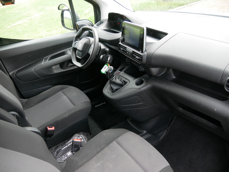 Peugeot Partner 1.5 BlueHDI Premium 2021 AC — photo 11