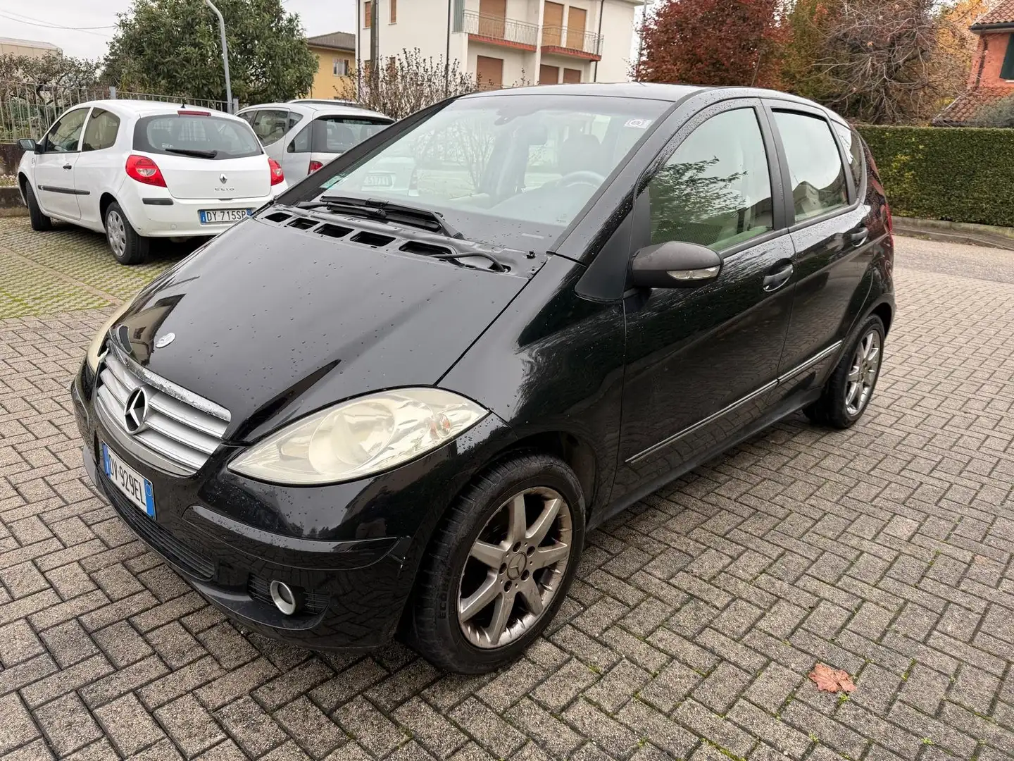 Mercedes-Benz A 180 Classe A - 2.0 Elegance Noir - 1