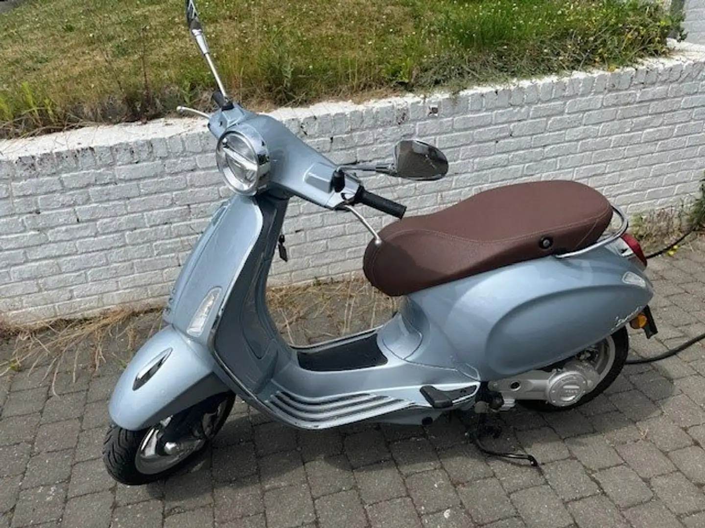 Vespa Primavera 50cc Silber - 2