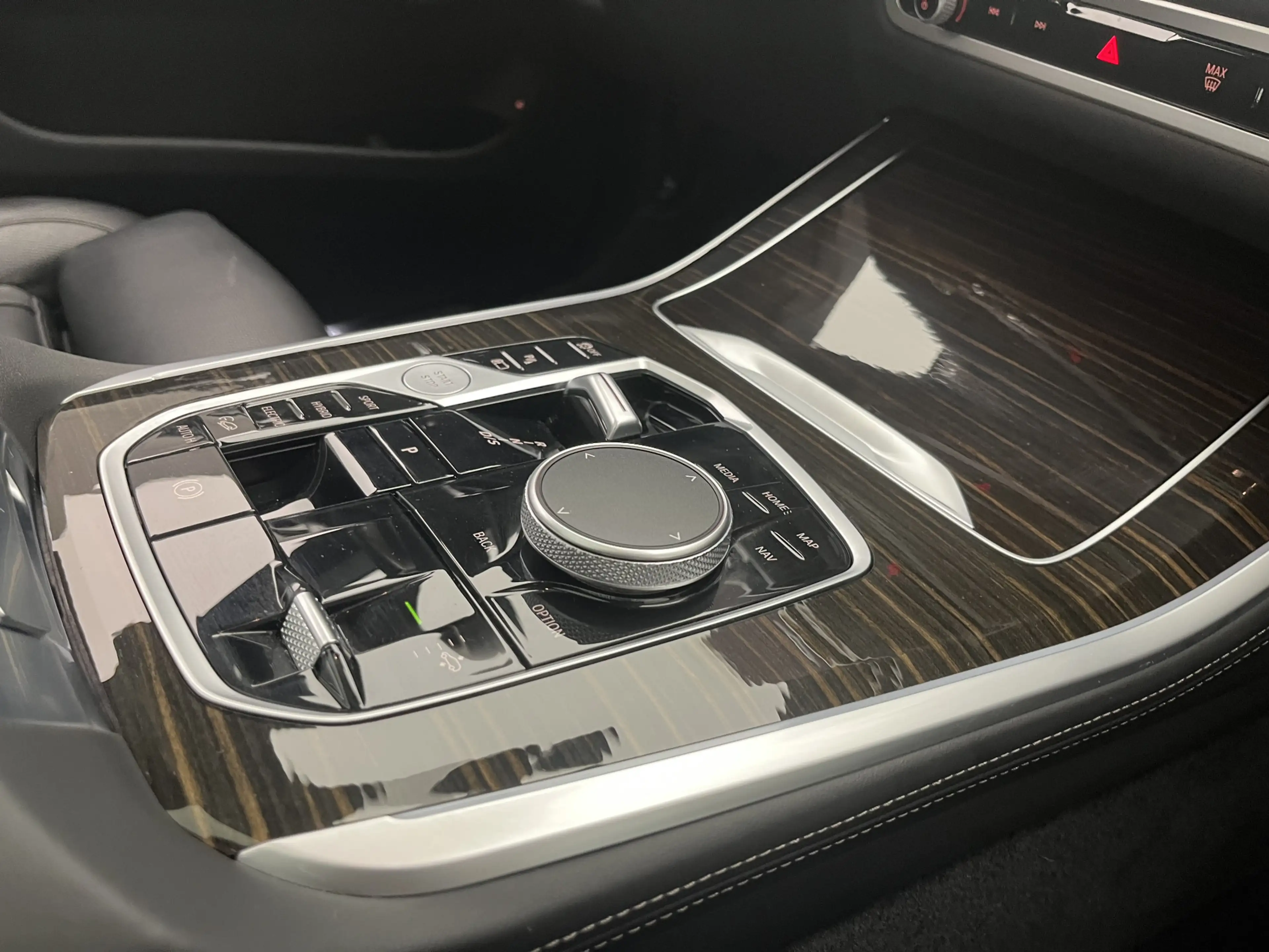 BMW X5 xDrive50e M-Sport | Panorama | Driving Assistant P — photo 11