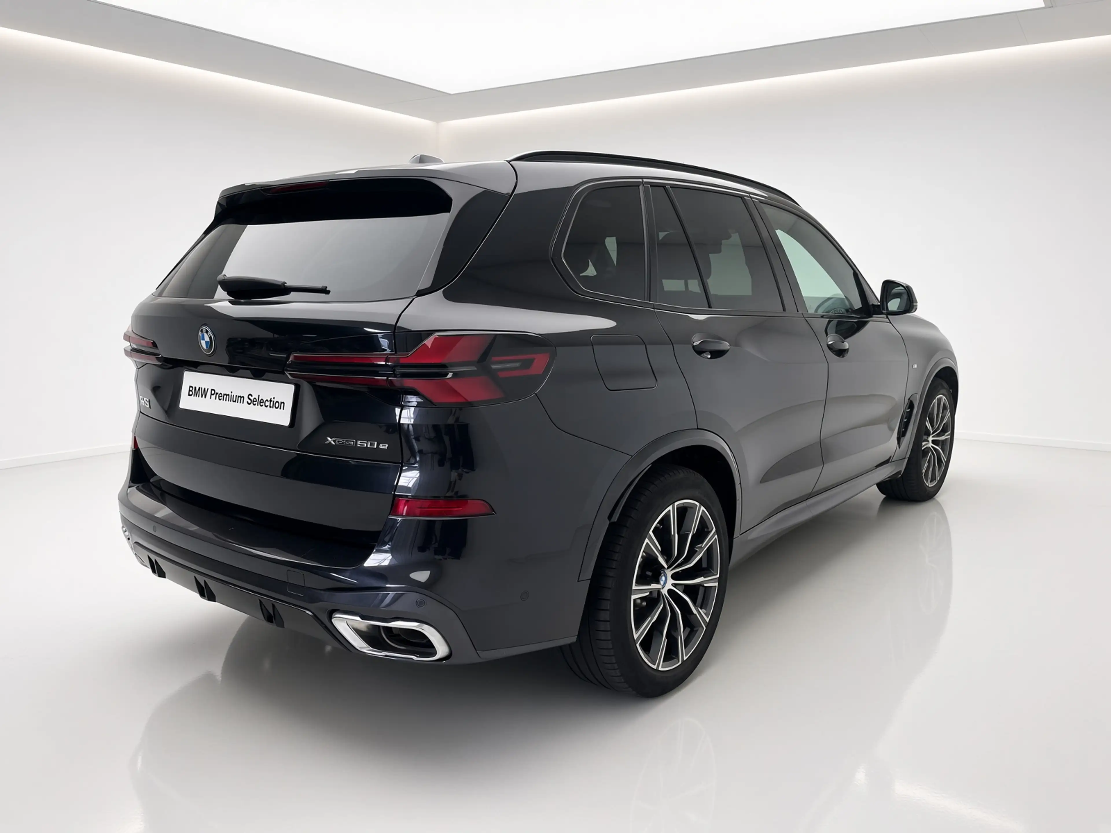 BMW X5 xDrive50e M-Sport | Panorama | Driving Assistant P — photo 2