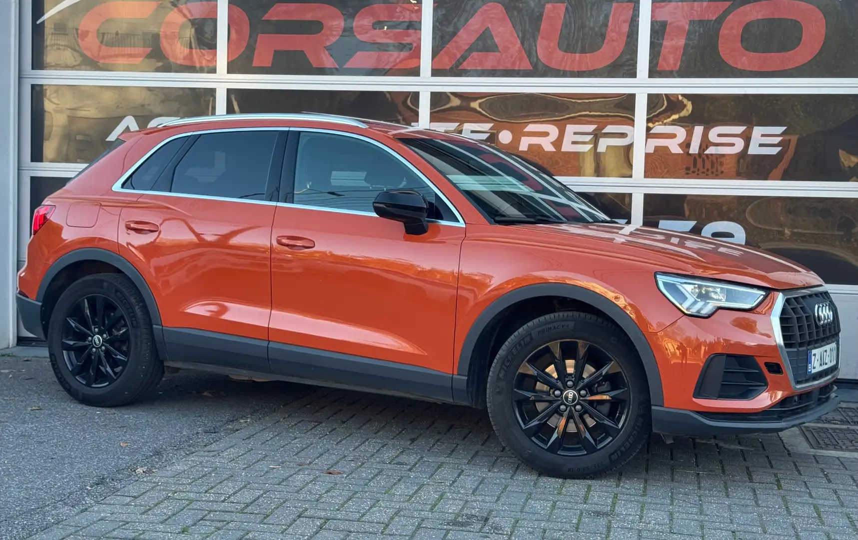 Audi Q3 TFSI S tronic NAVI LEDS PANO CRUISE MEDIA JA! ! ! Orange - 2