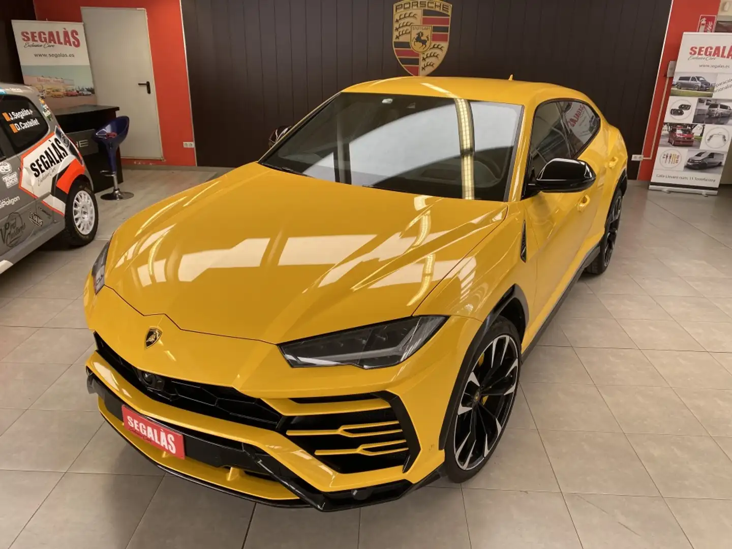 Lamborghini Urus 4.0 V8 Aut. Yellow - 2