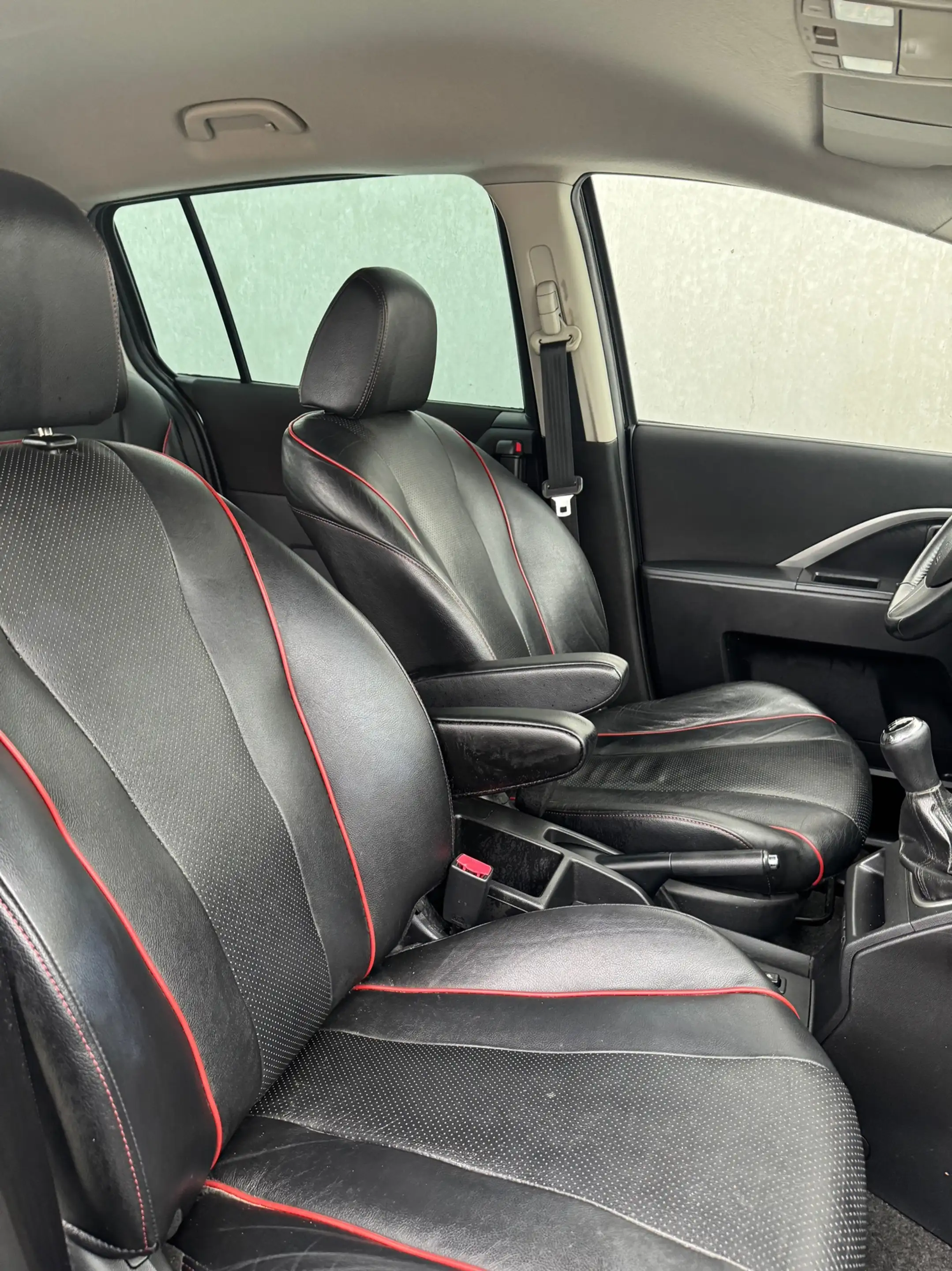 Mazda 5 2.0 GT-M ELEK SCHUIFDEUREN STOELVERWARMING CR CONT — photo 19