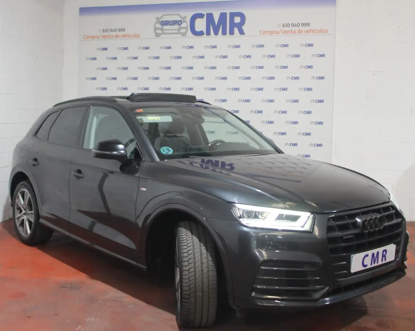 Audi Q5 40 TDI Black line quattro-ultra S tronic 140kW Gris - 2