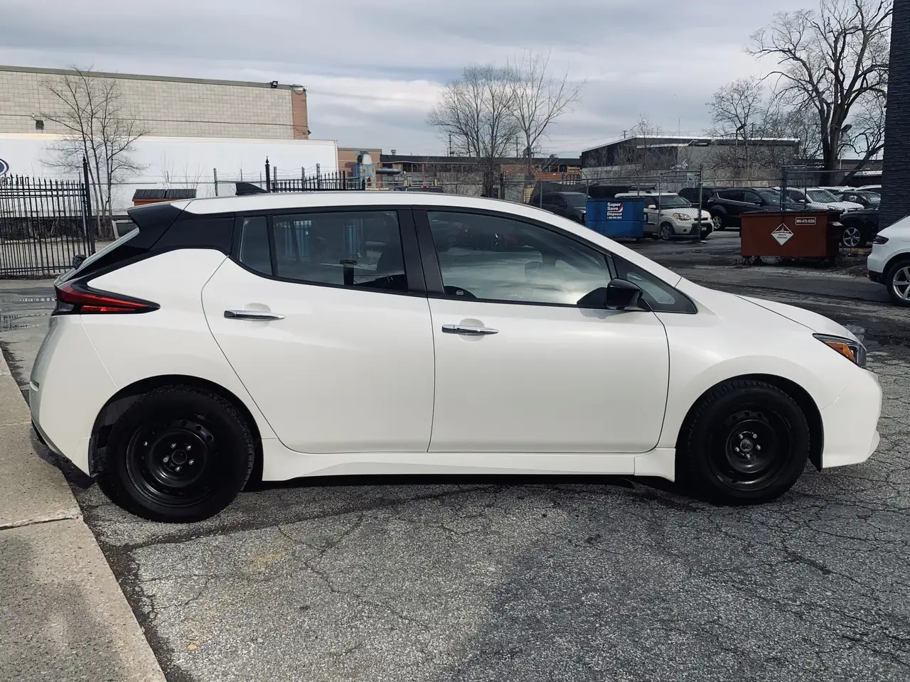 Nissan Leaf снимка Nissan Leaf