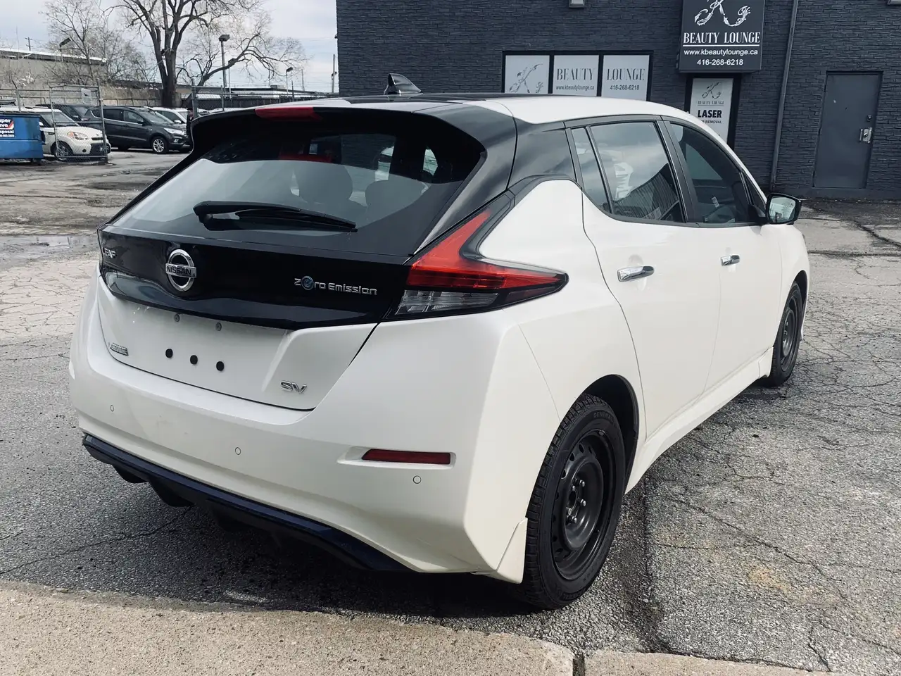Nissan Leaf снимка Nissan Leaf