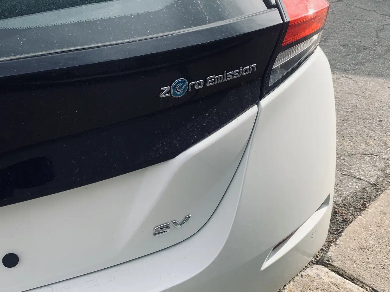 Nissan Leaf снимка Nissan Leaf