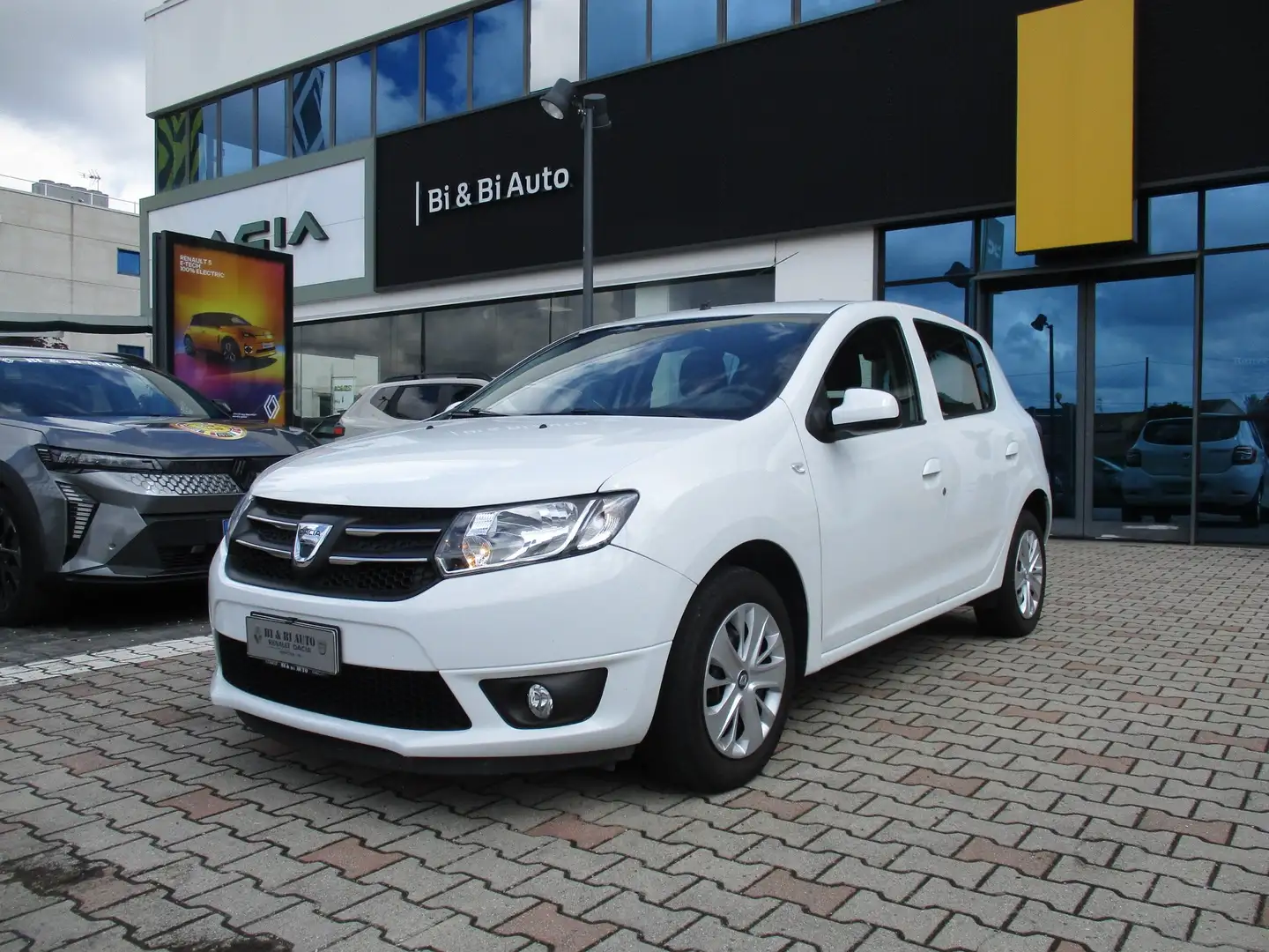 Dacia Sandero Sandero 0.9 tce Laureate Family Gpl s Bianco - 1