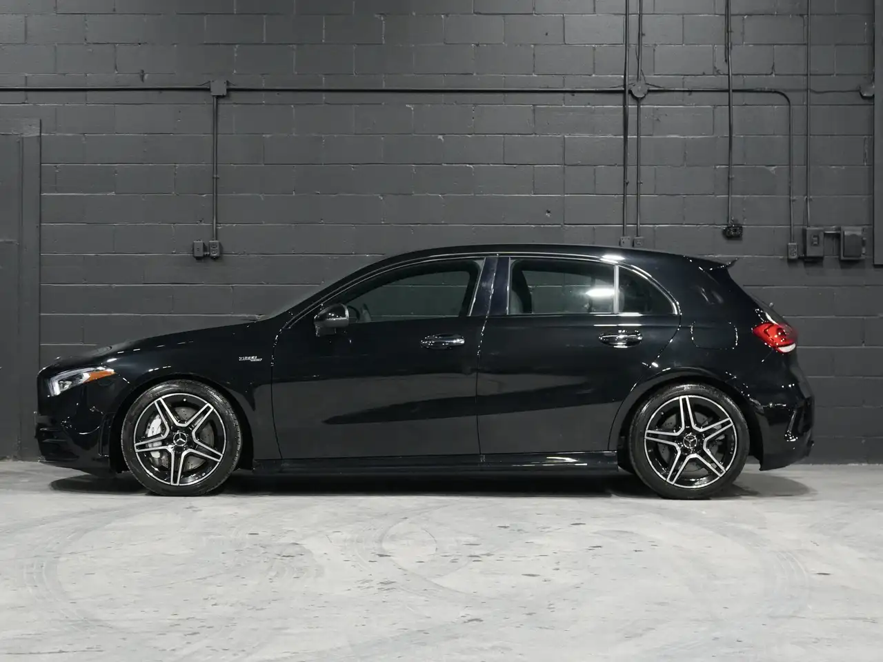 Mercedes-Benz A-Class снимка Mercedes-Benz A-Class