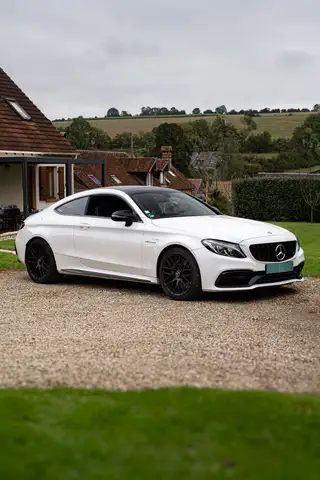 Mercedes-Benz C 63 AMG V8 Bi-turbo 4.0 476ch