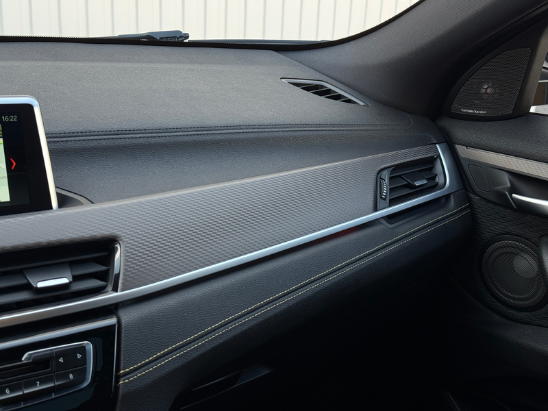 BMW X2 sDrive 18 d M Sport *AHK*Pano*Keyless* — photo 14