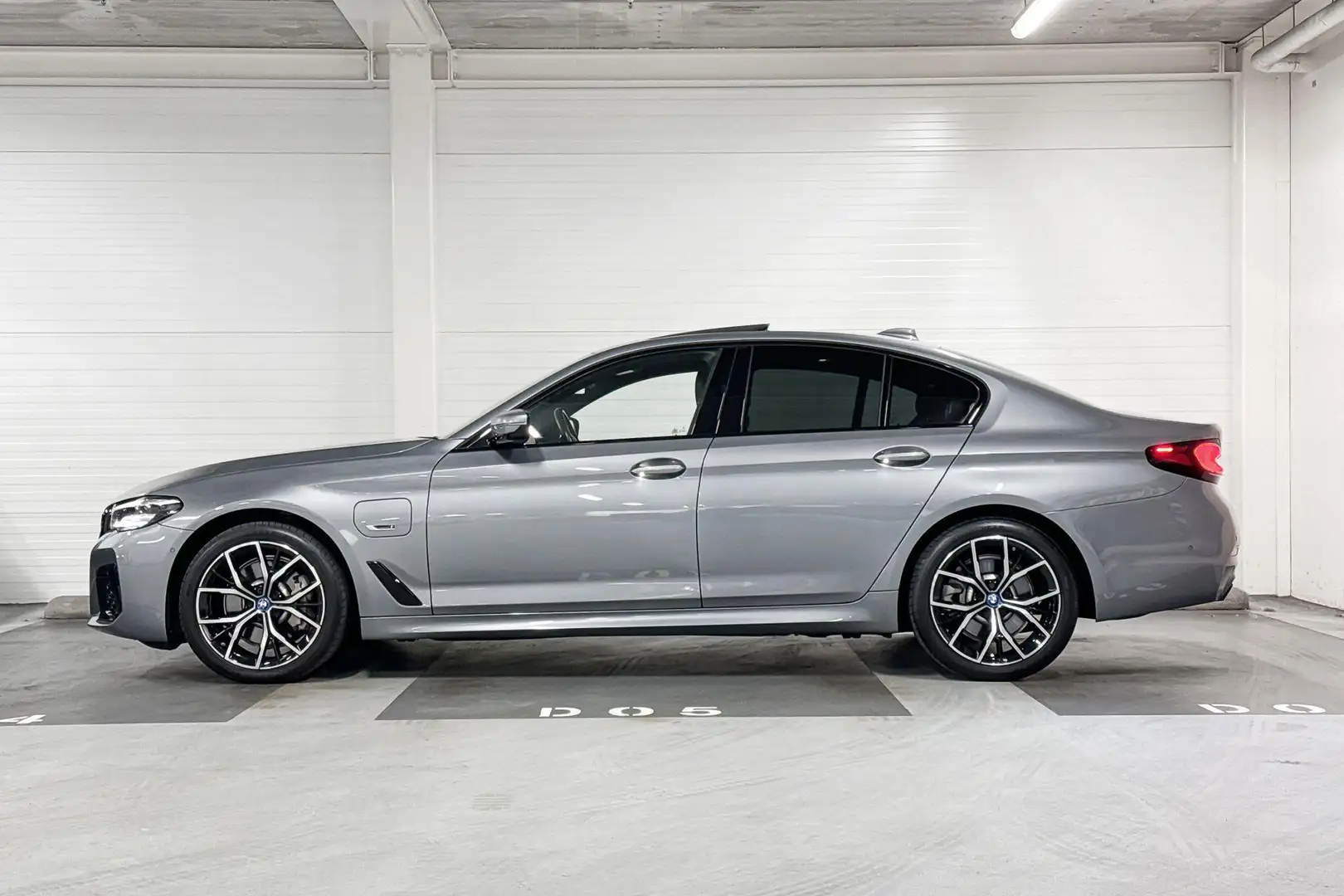 BMW 530 5 Serie Sedan 530e Business Edition Plus l M-Sport Grigio - 2