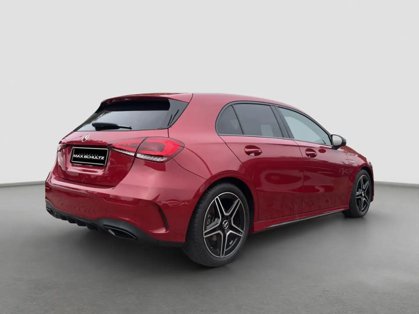 Mercedes-Benz A 180 AMG*NIGHT*MBUX HIGH-END*MEMORY*DAB* Rot - 2