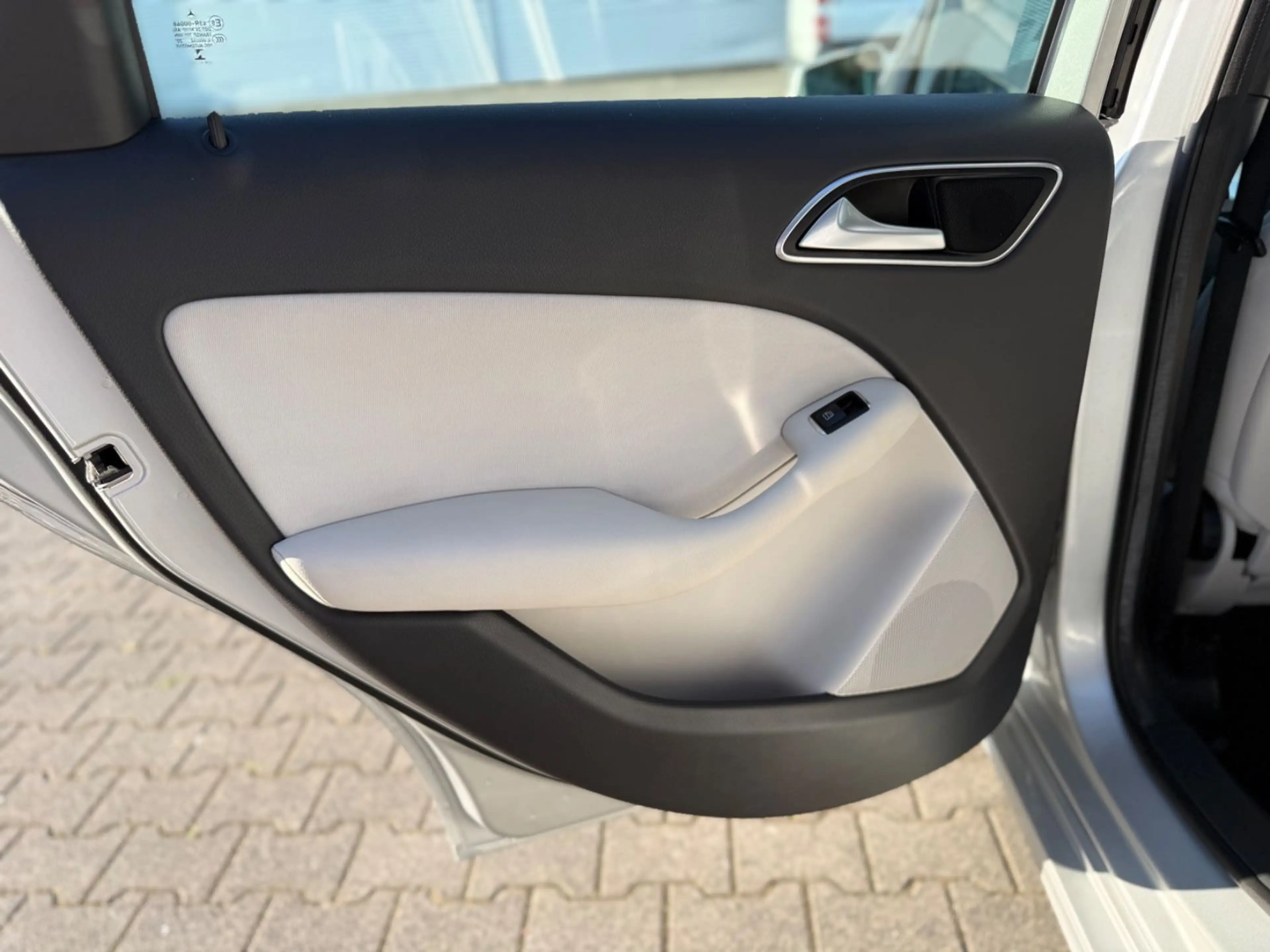 Mercedes-Benz B 180 CDI*SitzHz*Navi*Scheckheft bei MB*Garanti — photo 14