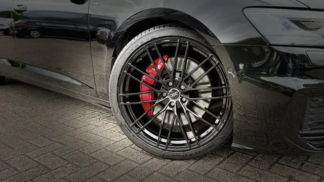 Audi A6 view 7