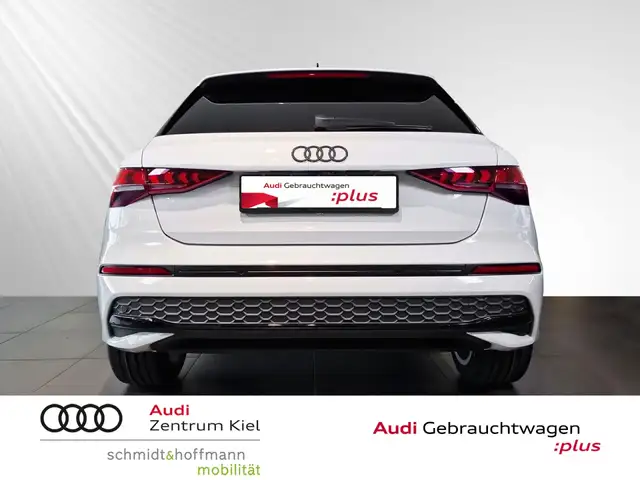Audi A3 view 5
