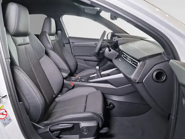 Audi A3 view 9
