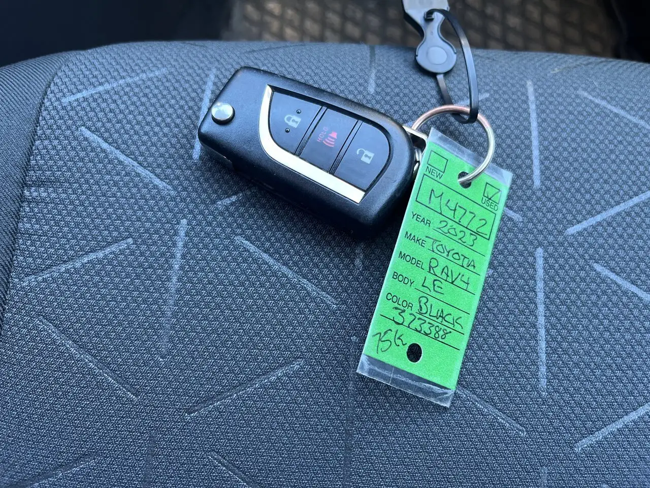 Toyota RAV 4 снимка Toyota RAV 4