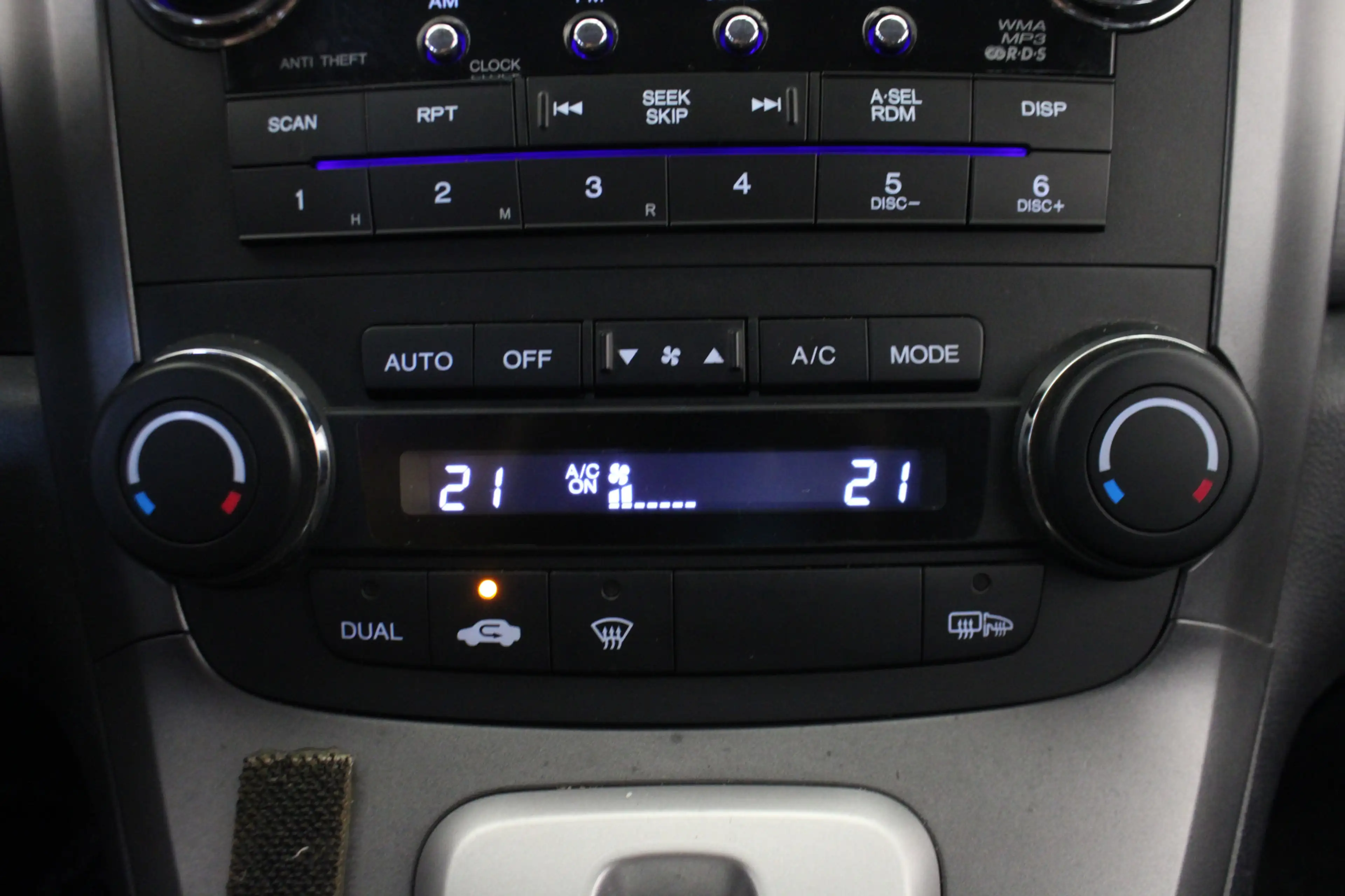 Honda CR-V 2.0i Elegance — photo 14