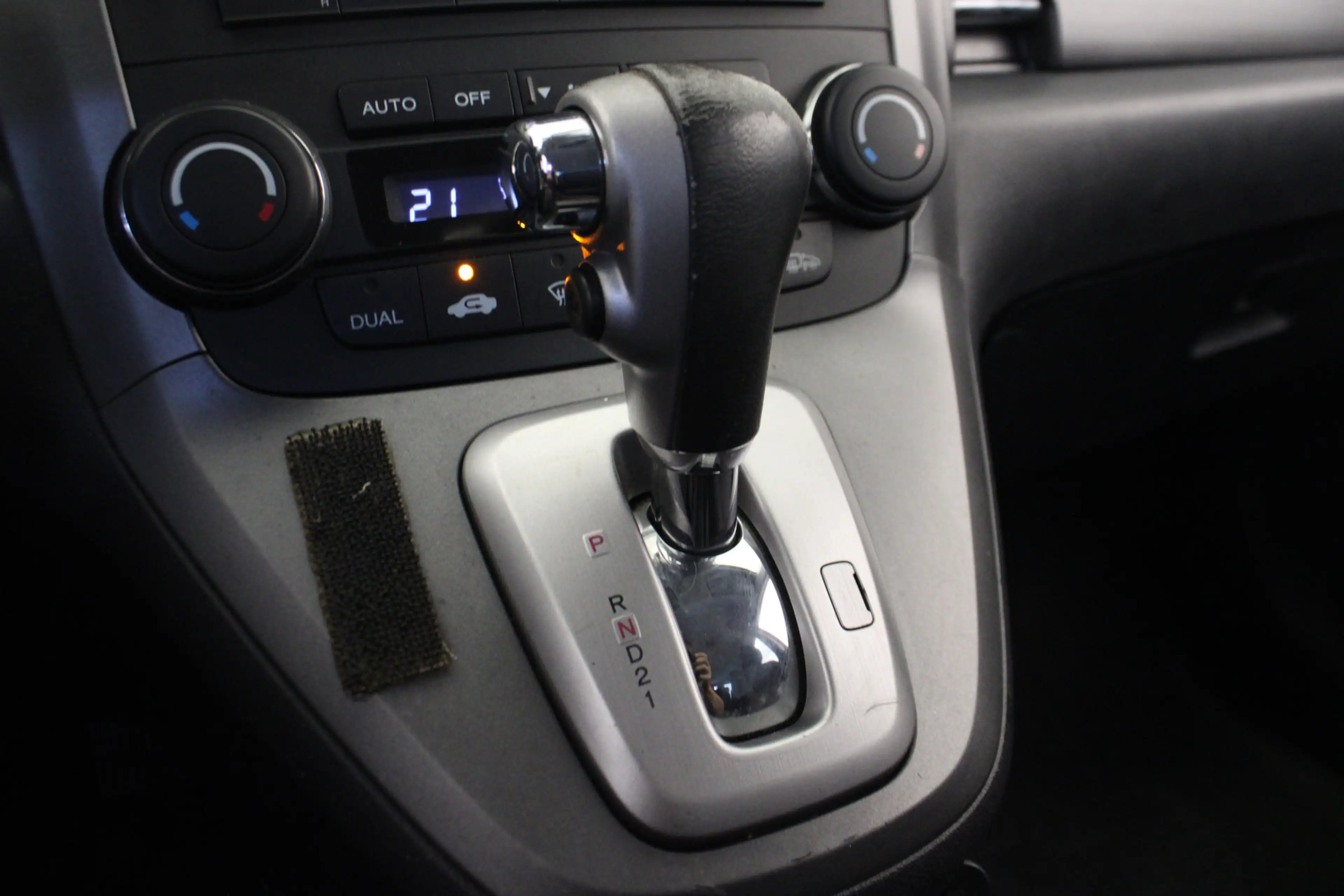 Honda CR-V 2.0i Elegance — photo 13