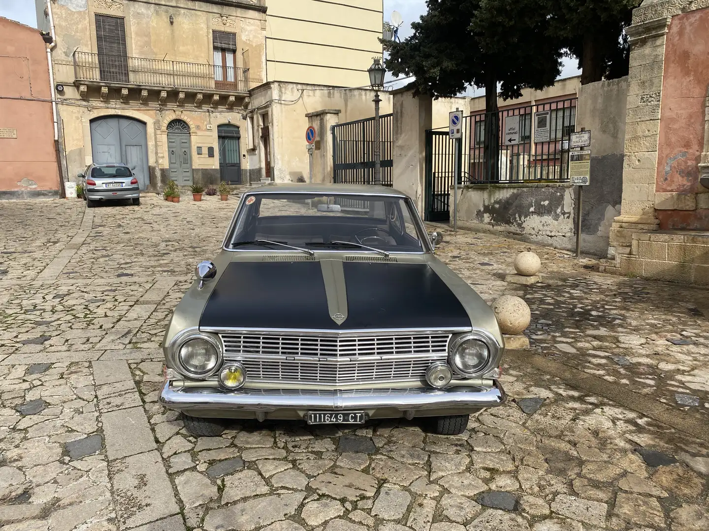 Opel Rekord Coupe - 2