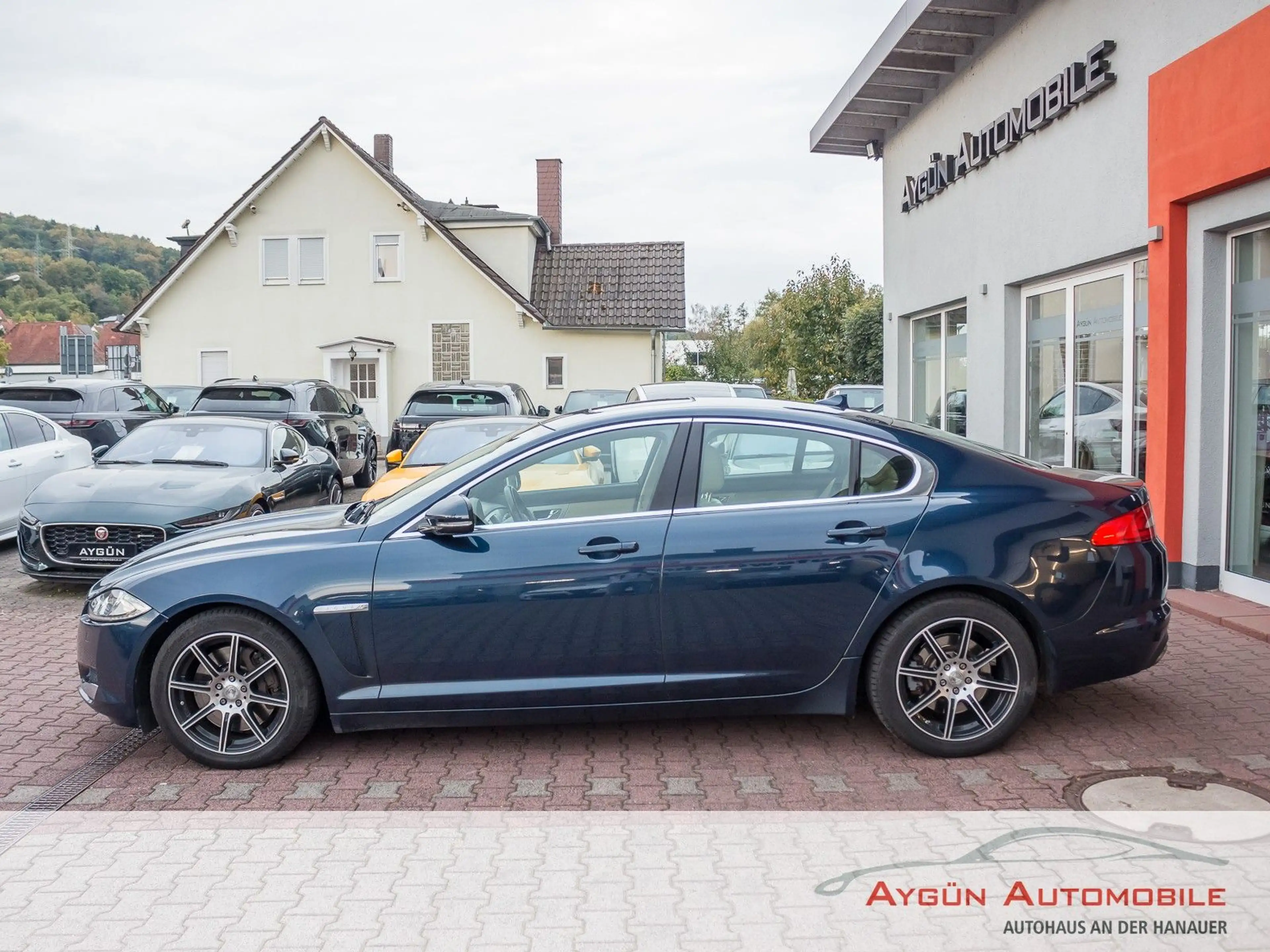 Jaguar XF S 3.0 V6 Diesel*Schiebedach*Memory*PDC*ACC* — photo 7