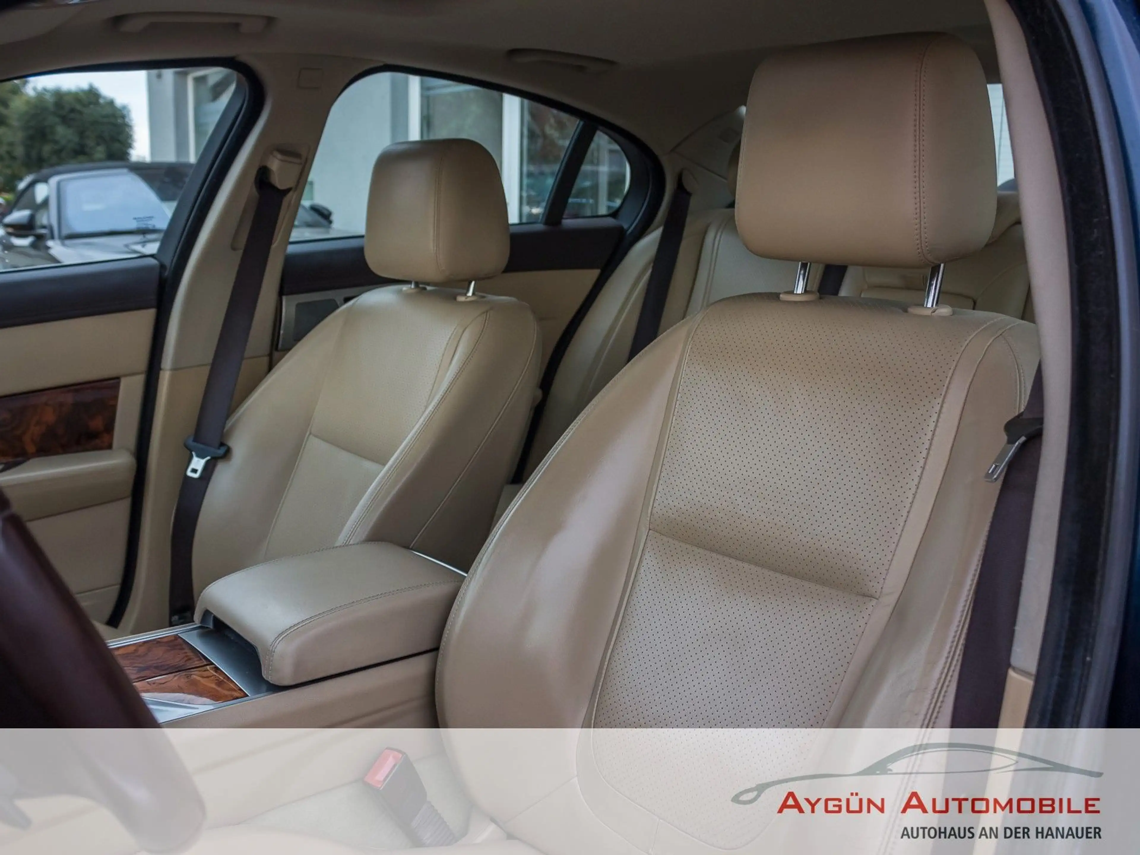 Jaguar XF S 3.0 V6 Diesel*Schiebedach*Memory*PDC*ACC* — photo 11