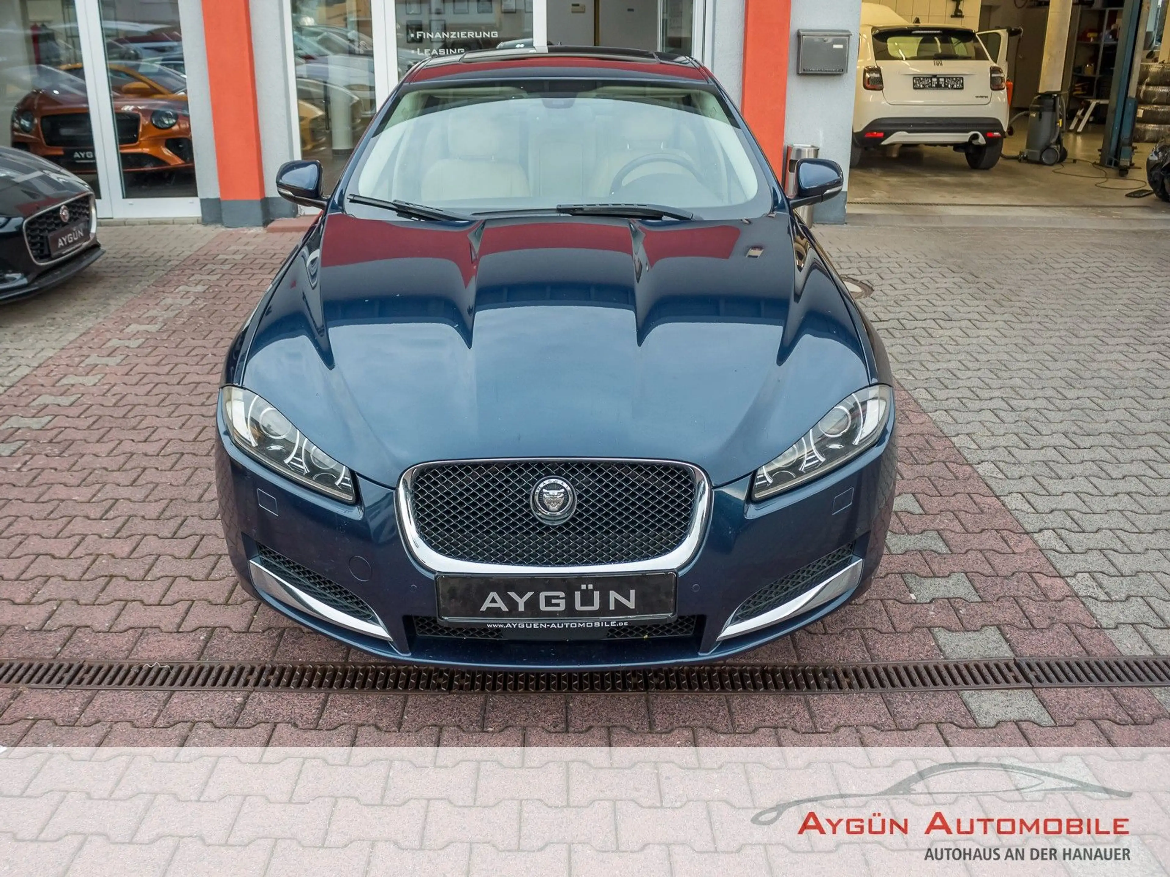 Jaguar XF S 3.0 V6 Diesel*Schiebedach*Memory*PDC*ACC* — photo 2