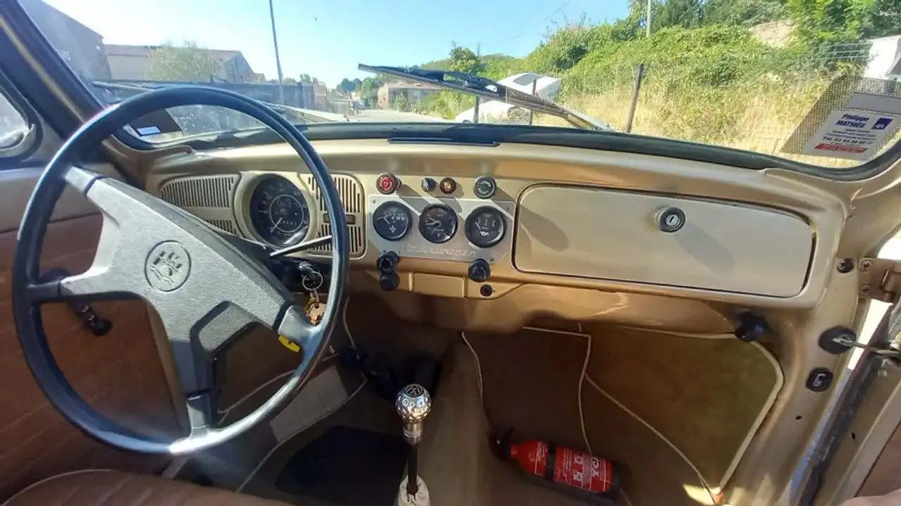 Volkswagen Coccinelle 1302 CABRIOLET 15AB1, foto 12