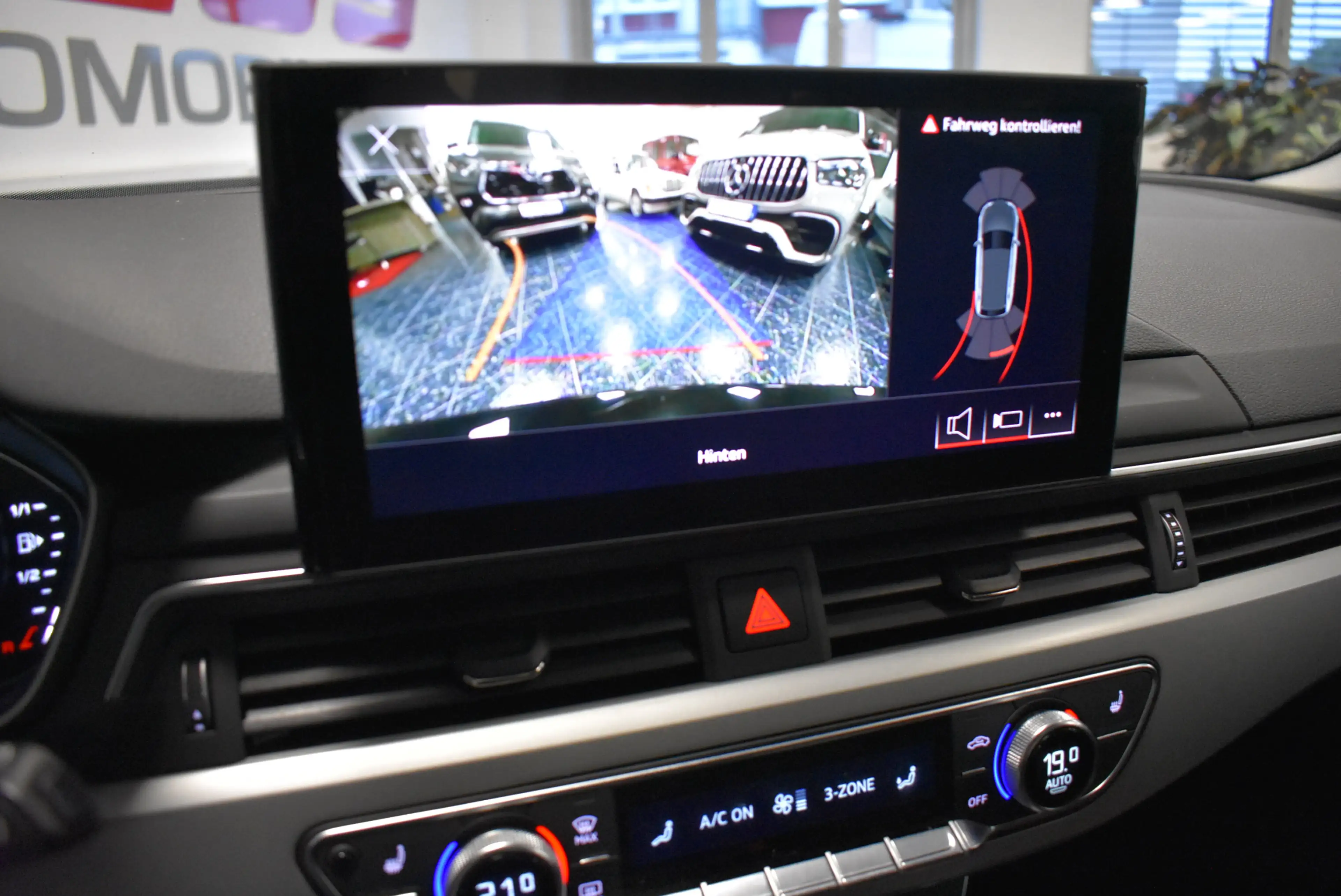 Audi A4 40 TDI advanced Navi LED Head-Up Panoram Temp — photo 10