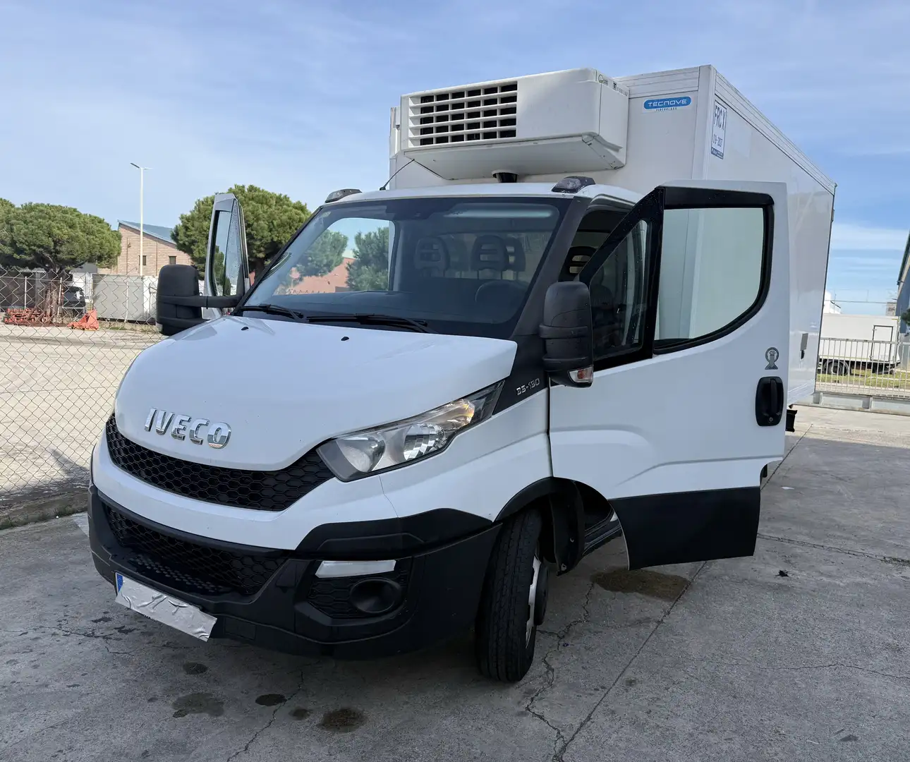 Iveco Daily Chasis Cabina 35C13 /P 3000 Tor 126 - 1