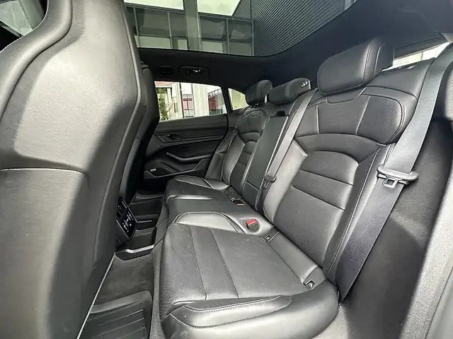 Porsche Taycan GTS Sport Turismo Aut. Ansicht 15
