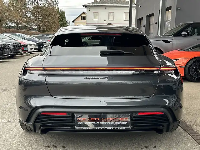 Porsche Taycan GTS Sport Turismo Aut. Ansicht 9