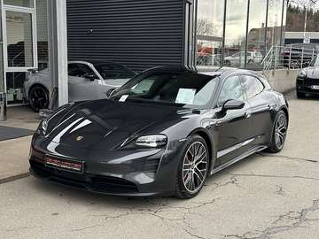 GTS Sport Turismo Aut.
