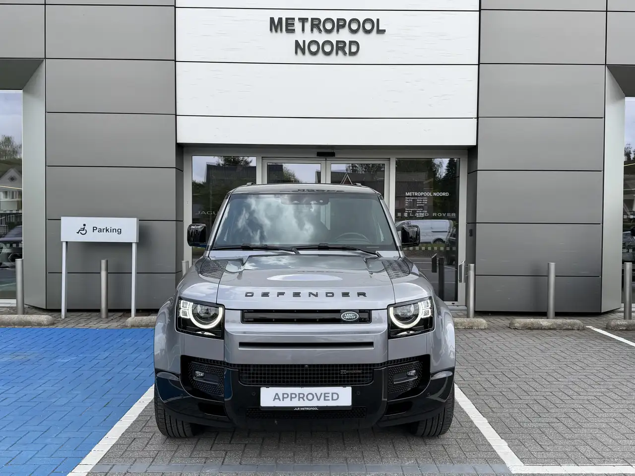 Land Rover Defender D250 X-Dynamic SE // Lichte Vracht — foto 2