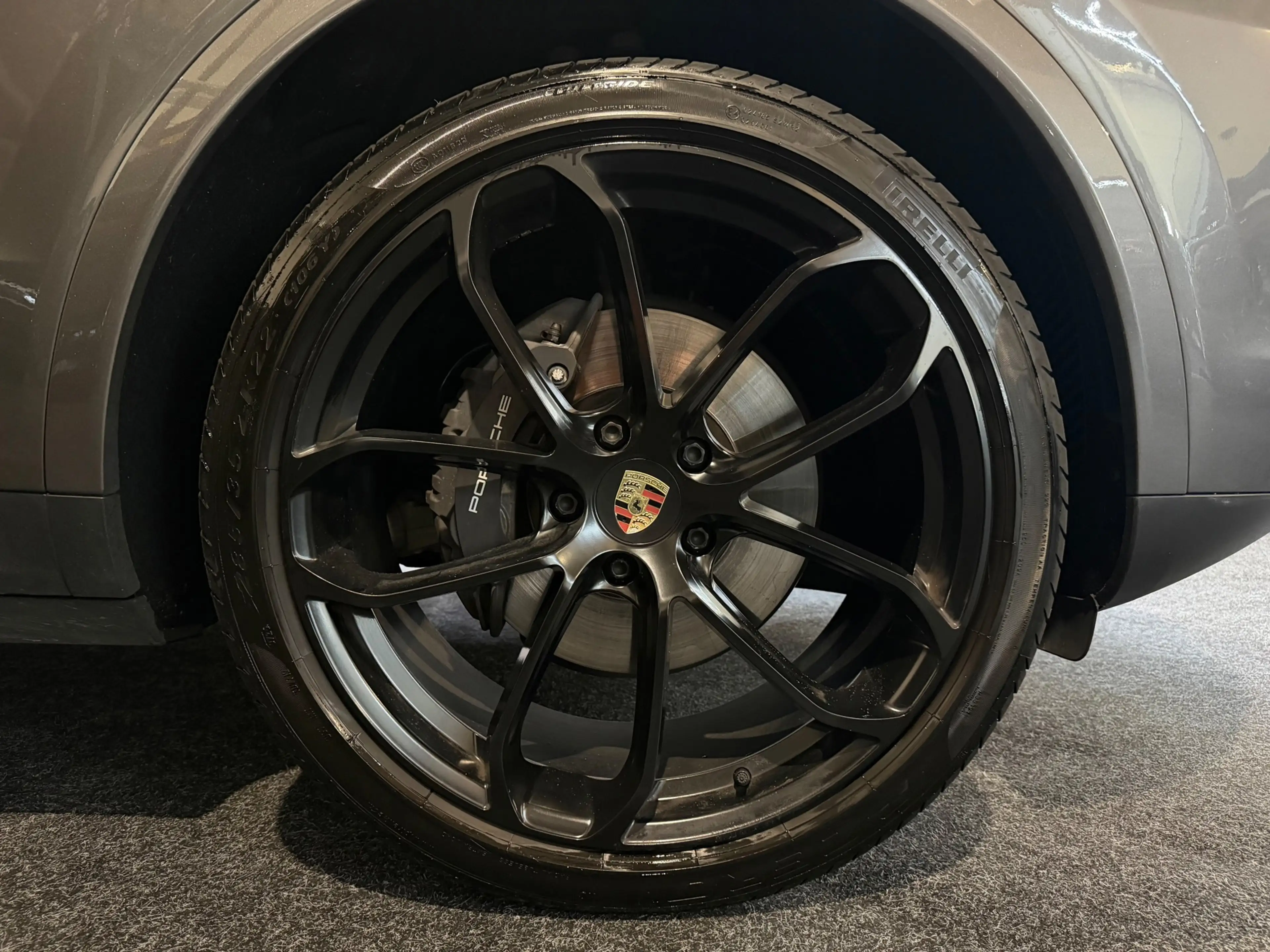 Porsche Cayenne Coupé 3.0 E-Hybrid|ACC|Bose Audio|Soft close|Stuur — photo 17